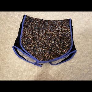 Nike tempo icon women's shorts